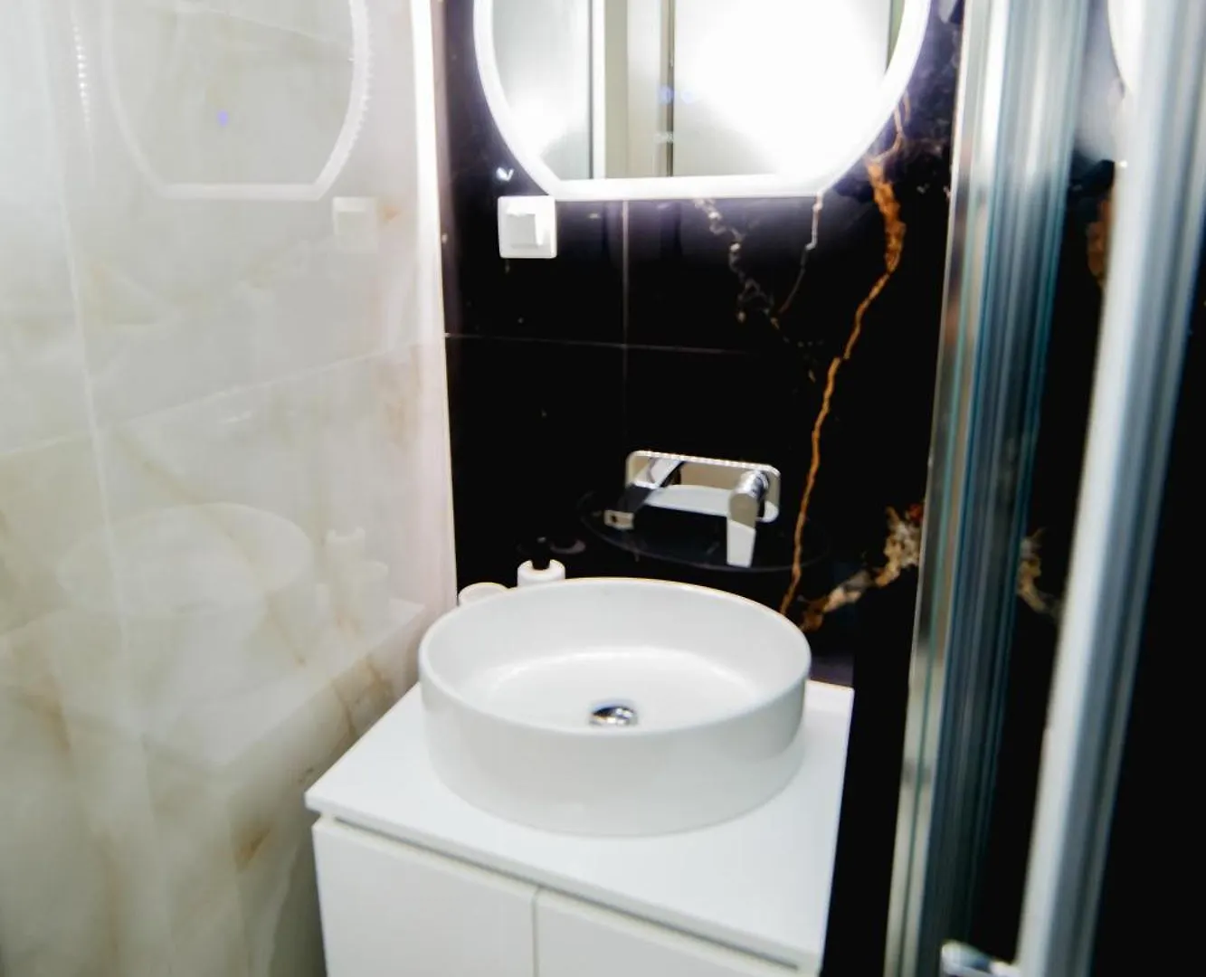 Polyane Expostudio Moodsolutions Living Salonic Apartament